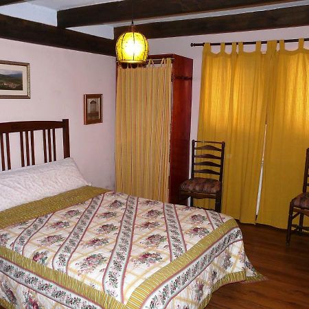 La Colmenita Apartment Navalsaz Bagian luar foto