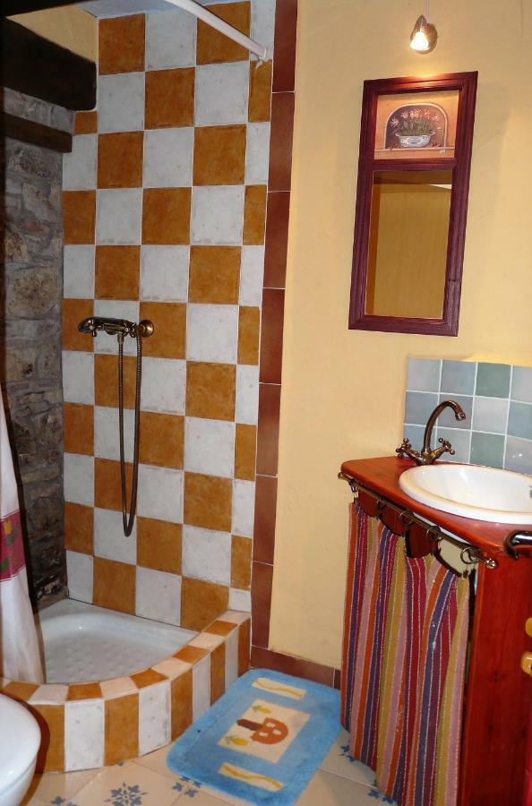La Colmenita Apartment Navalsaz Bagian luar foto