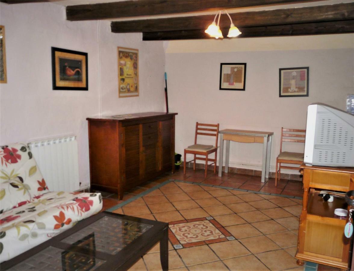 La Colmenita Apartment Navalsaz Bagian luar foto